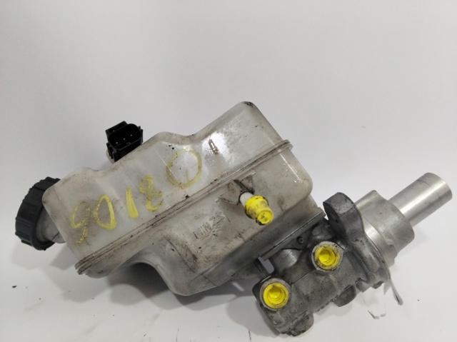 Zbiorniczek głównego cylindra hamulcowego (płynu hamulcowego) 0204051174 FORD
