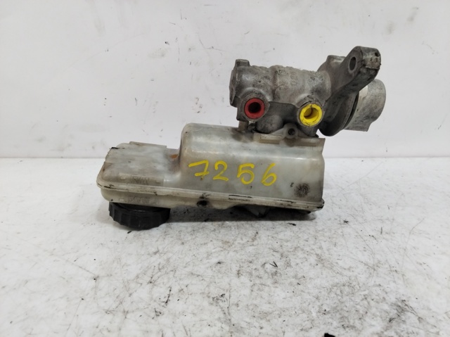 Główny cylinder hamulców 0204051558 RENAULT