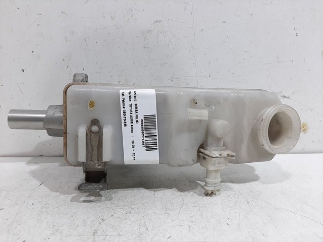 0204Y24235 Toyota