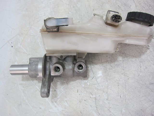 0204Y24235 Toyota