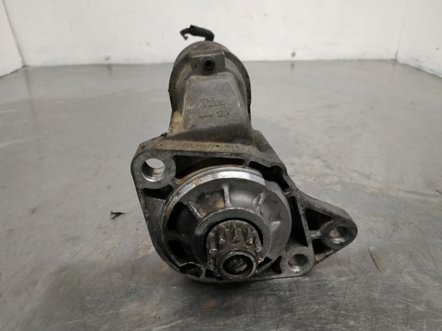 Rozrusznik 020911023R VAG