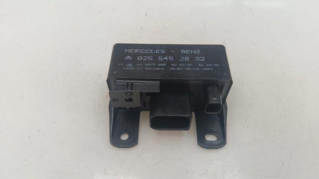 Przekaźnik świec żarowych 0255452832 MERCEDES