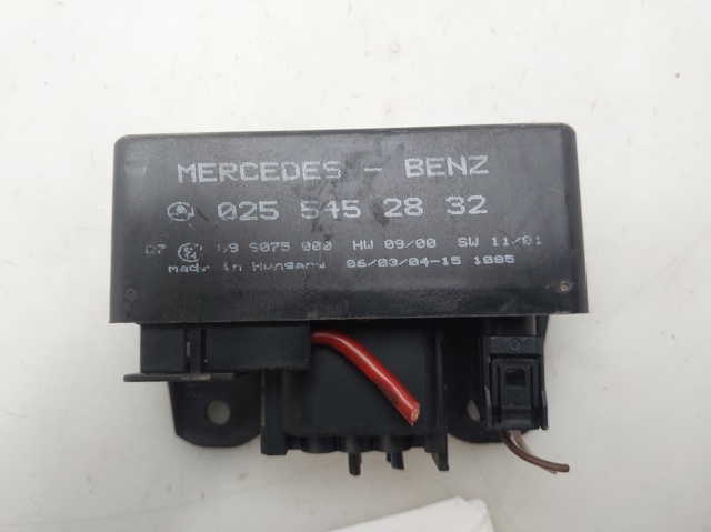 Przekaźnik świec żarowych 0255452832 MERCEDES
