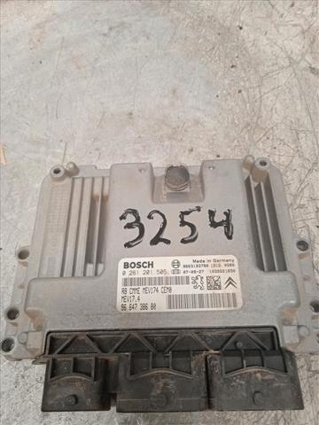 Sterownik silnika 0261201505 PEUGEOT