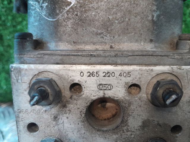 Kupić Sterownik ABS  hydrauliczny Skoda SuperB I 3U4 w dobrej cenie