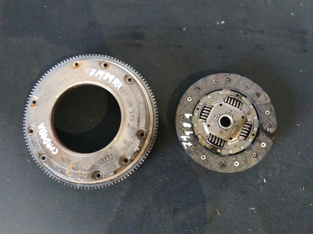 Koło zamachowe silnika Volkswagen Golf 3 1H1