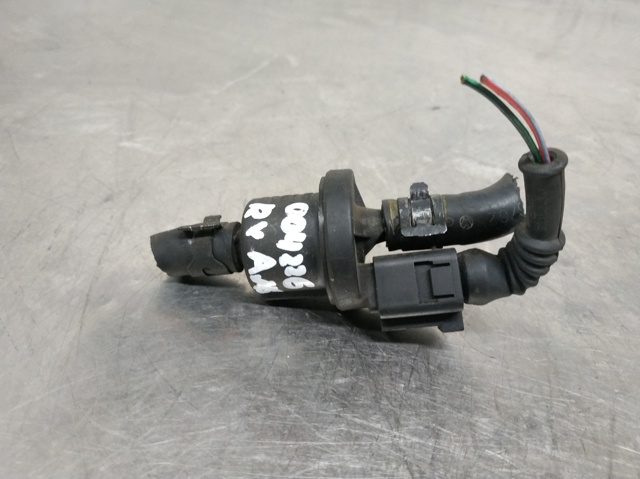 Zawór odpowietrzający zbiornika paliwa 0280142353 VAG