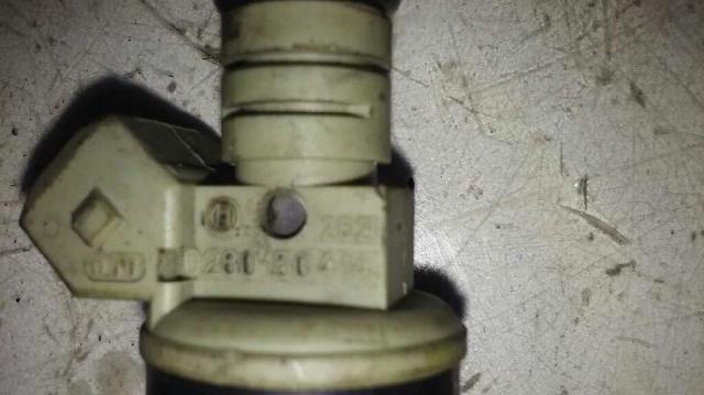 Wtryskiwacz paliwa BMW 5 E34