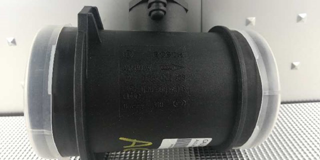 Czujnik przepływu powietrza, przepływomierz powietrza M.A.F. 0281002403 VAG