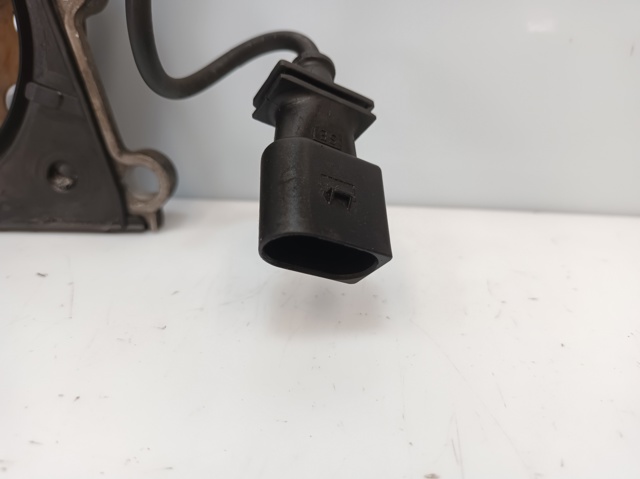 Czujnik położenia wału korbowego 0281002477 BMW