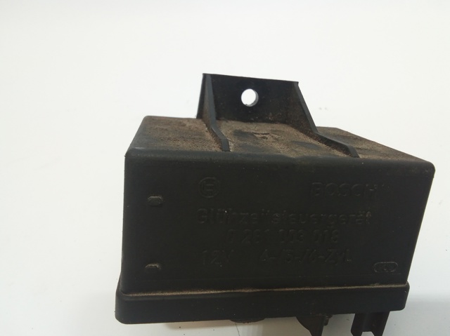 Przekaźnik świec żarowych 0281003018 FIAT