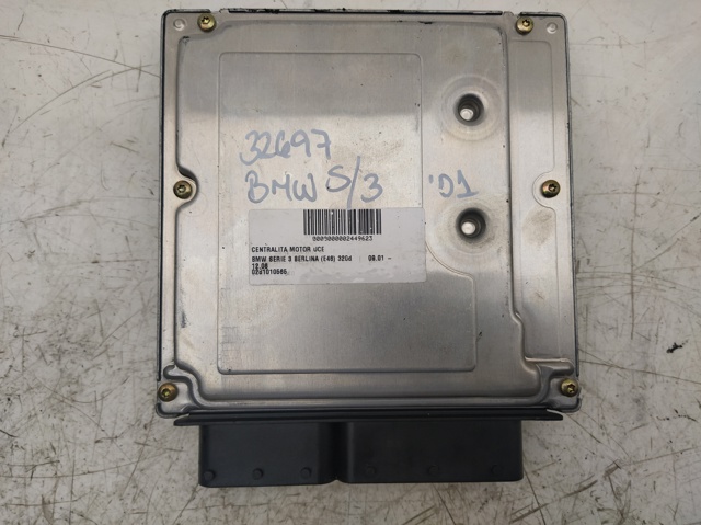 Sterownik silnika 0281010565 BMW
