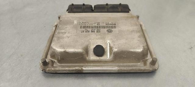 Sterownik silnika 0281010947 VAG