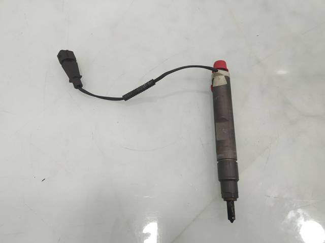 Wtryskiwacz paliwa 028130201S VAG