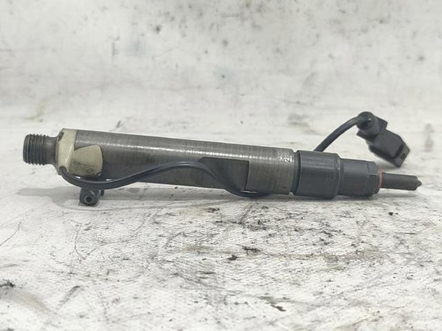 Wtryskiwacz paliwa 028130201S VAG