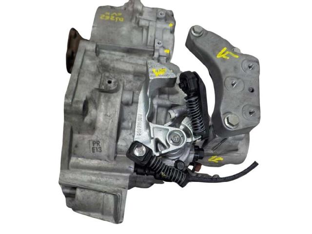 Mechaniczna skrzynia biegów w komplecie 02Q300050E VAG