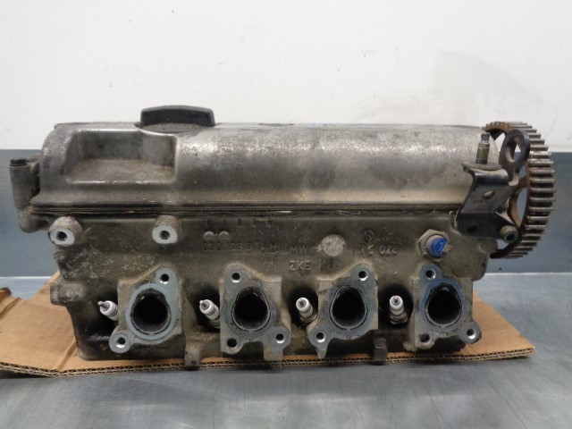 Głowica cylindra Volkswagen Vento