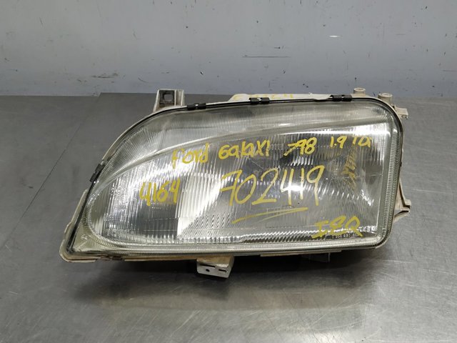 Reflektor lewy 0301048311 FORD
