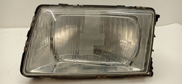 Reflektor lewy 0301066111 VAG