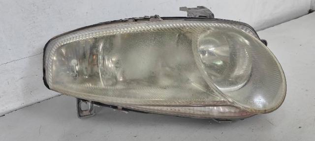 Reflektor prawy 0301186202 FIAT