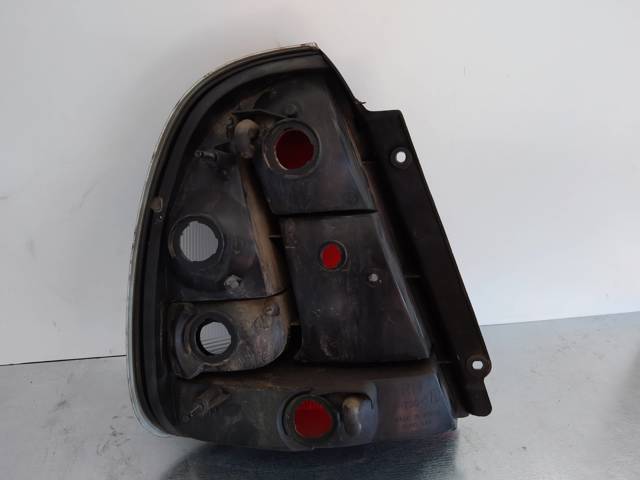 Lampa zespolona tylna prawa 0311000732 GM