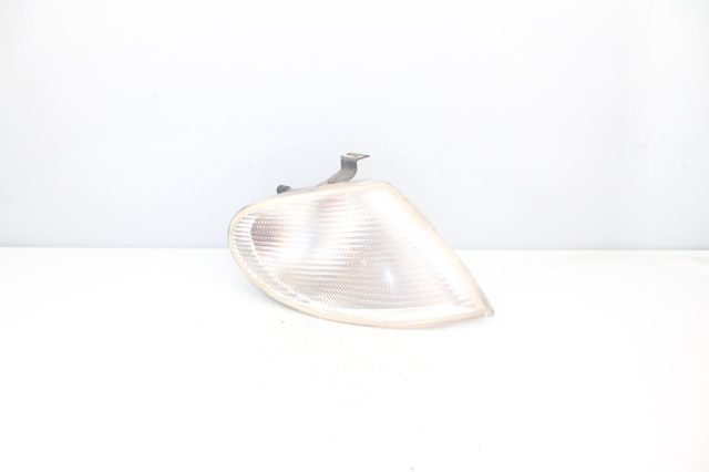 Kierunkowskaz prawy 0311325002 VAG