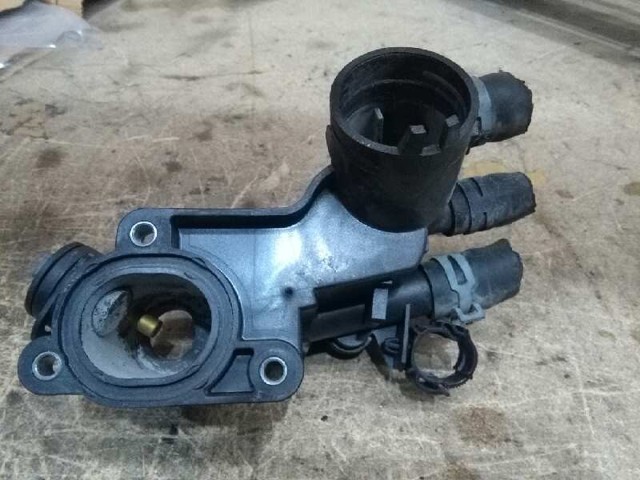 Obudowa termostatu 032121111AP VAG