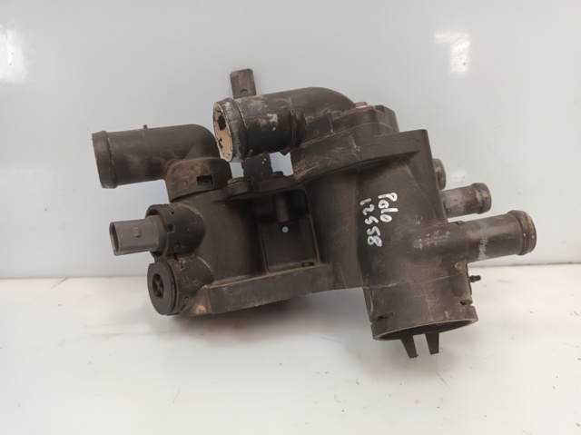 Obudowa termostatu 032121111AP VAG