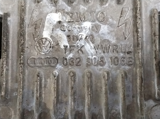 Cewka zapłonowa 032905106B VAG