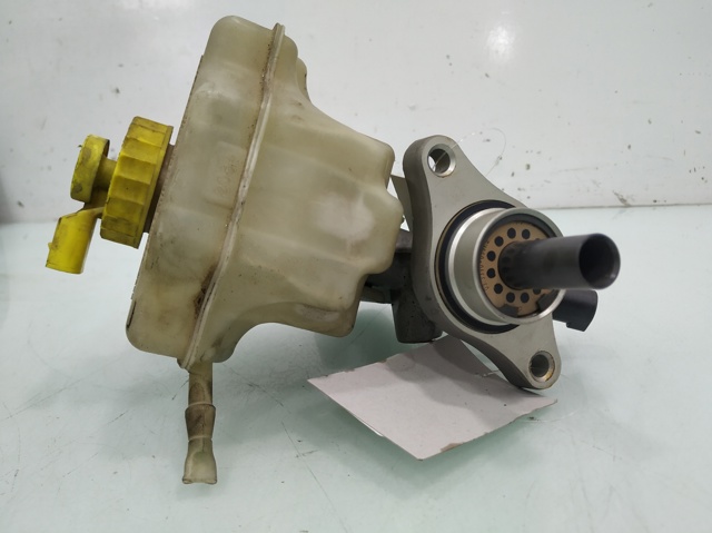 Zbiorniczek głównego cylindra hamulcowego (płynu hamulcowego) do Volkswagen Touareg 7LA, 7L6, 7L7