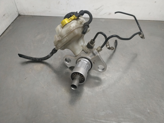 Główny cylinder hamulców 03350890241 OPEL
