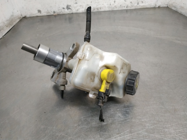 Główny cylinder hamulców 03350890241 OPEL