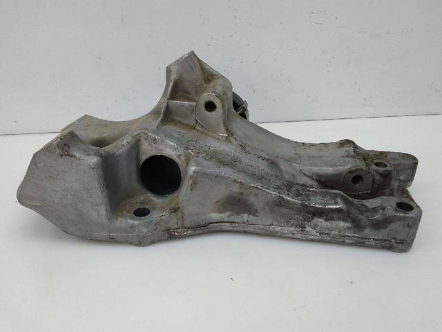 Wspornik alternatora Audi A2 8Z0