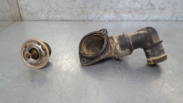 Obudowa termostatu 037121121A VAG