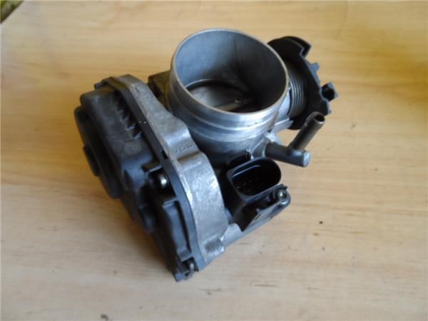 Przepustnica, komplet 037133064D VAG