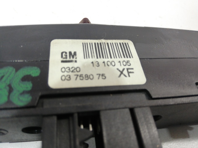 Przycisk włączania światła awaryjnego 03758075 OPEL