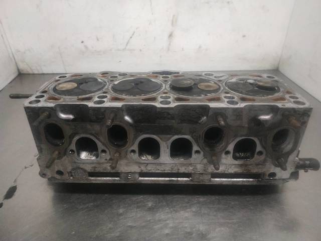 Głowica cylindrów 038103373E VAG