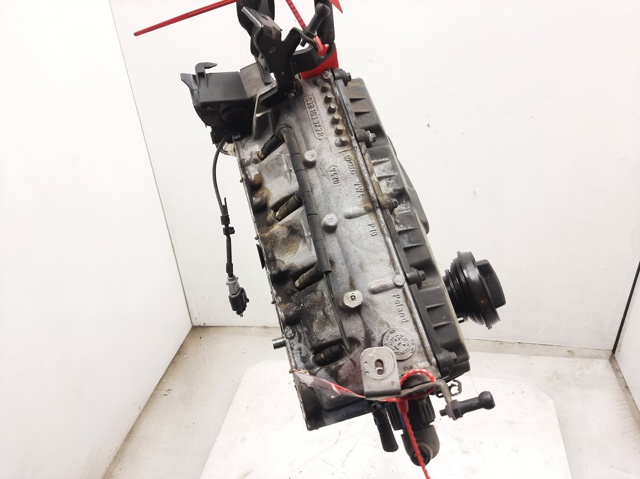 Głowica cylindrów 038103373R VAG