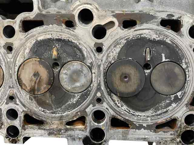 Głowica cylindrów 038103373R VAG