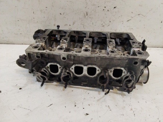Głowica cylindrów 038103373R VAG