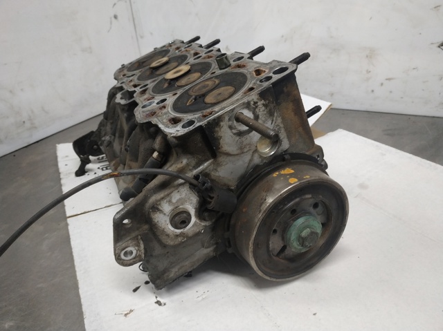 Głowica cylindrów 038103373R VAG