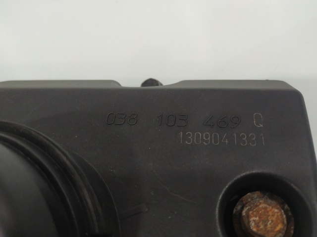 Pokrywa zaworowa 038103469Q VAG