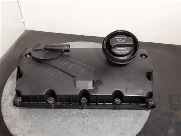 Pokrywa zaworowa 038103469Q VAG