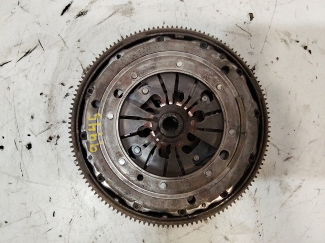 Koło zamachowe silnika 038105264J VAG