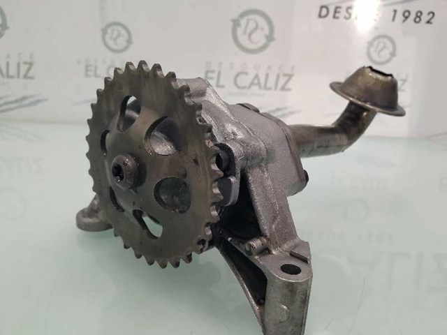 Pompa oleju 038115105C VAG