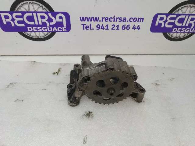 Pompa oleju 038115105D VAG
