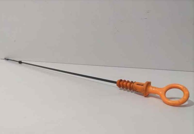 Bagnet poziomu oleju w silniku 038115611B VAG