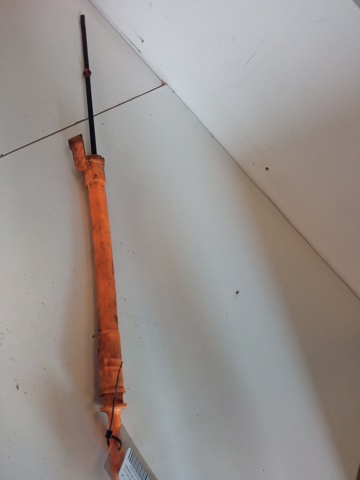 Bagnet poziomu oleju w silniku 038115611B VAG