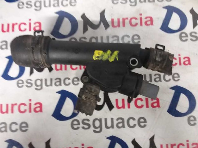 Kołnierz układu chłodzenia (trójnik) 038121132D VAG