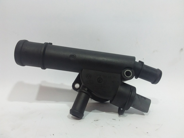 Kołnierz układu chłodzenia (trójnik) 038121132D VAG